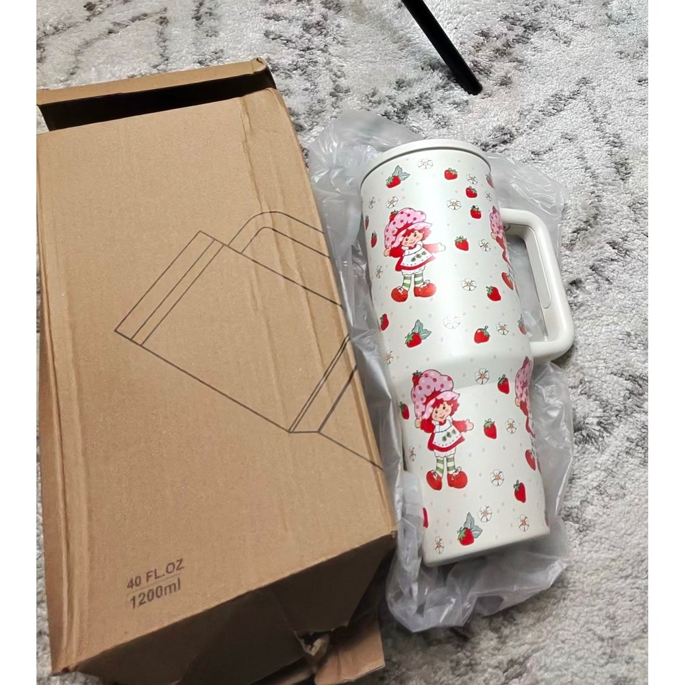 Strawberry Shortcake 40oz Insulated Tumbler with Handle and Straw Cream 1200ml